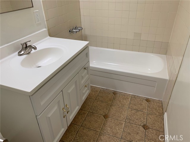 Detail Gallery Image 6 of 13 For 1908 Gardena Ave #10,  Glendale,  CA 91204 - 2 Beds | 1 Baths