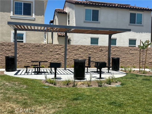 409 Verna Street, Upland CA: https://media.crmls.org/medias/d18eccde-19dc-44eb-a50f-1ccb1f3e2b6b.jpg