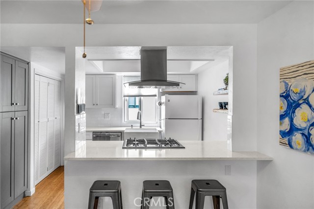 2518 Ruhland Avenue, Redondo Beach, California 90278, 2 Bedrooms Bedrooms, ,2 BathroomsBathrooms,Residential,Sold,Ruhland,SB21180418