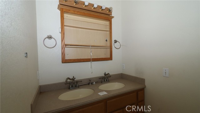 Detail Gallery Image 16 of 21 For 16053 31st, Clearlake,  CA 95422 - 3 Beds | 2/1 Baths