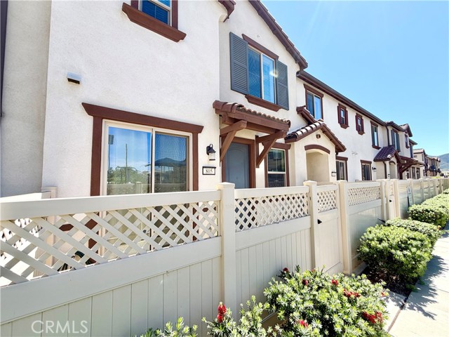 Detail Gallery Image 3 of 34 For 24120 Dolcetto Ave #805,  Murrieta,  CA 92562 - 3 Beds | 2/1 Baths