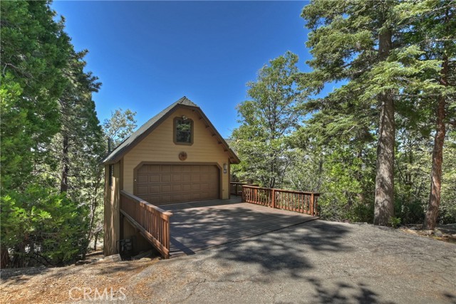 Detail Gallery Image 3 of 45 For 369 Pioneer Rd, Lake Arrowhead,  CA 92352 - 3 Beds | 2/1 Baths