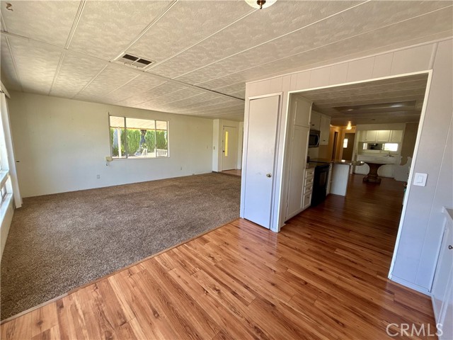 22895 Skylink Drive, Canyon Lake CA: https://media.crmls.org/medias/d18fa73e-2b08-4c92-a8cc-8cb0cfaa53b2.jpg