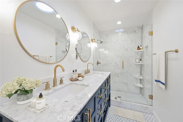 411 Goldenrod, Corona del Mar CA: https://media.crmls.org/medias/d18fe1de-a9ba-4681-a267-8210f64f3173.jpg