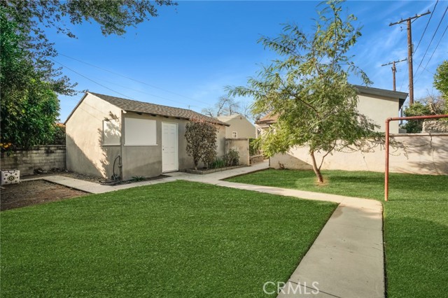 236 North Beachwood Drive photo 6