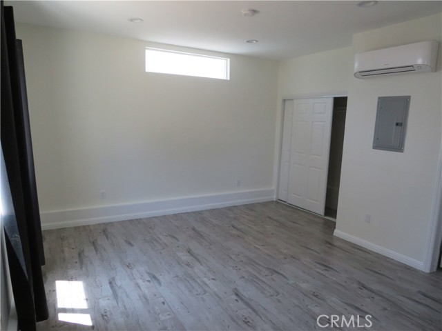 Detail Gallery Image 3 of 13 For 9013 1/2 Gladbeck Ave, Northridge,  CA 91324 - 0 Beds | 1 Baths