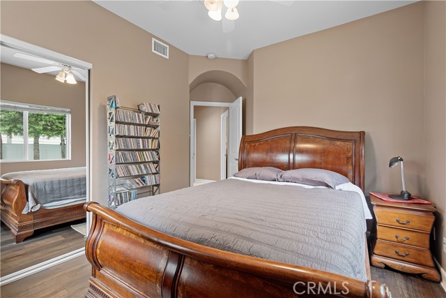 Detail Gallery Image 10 of 46 For 211 S Francisca #B,  Redondo Beach,  CA 90277 - 4 Beds | 3 Baths