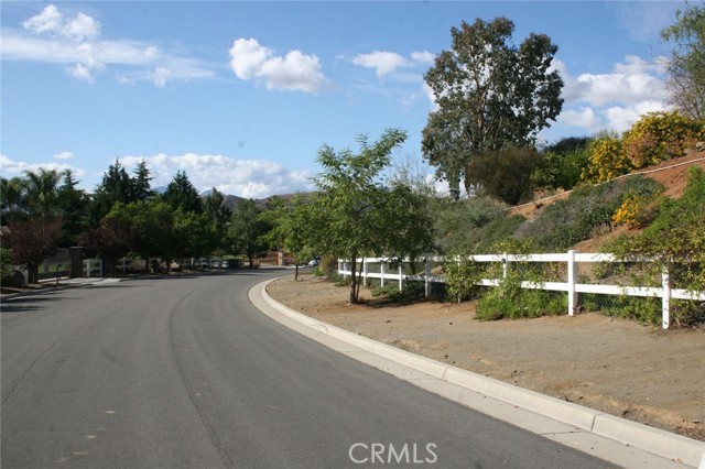 23641 ROSE QUARTZ Drive, Perris CA: https://media.crmls.org/medias/d1940716-ac81-499f-9460-9b6de4dbda55.jpg