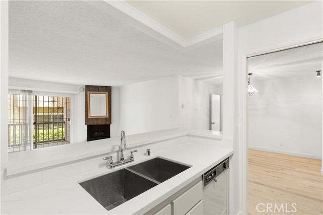 Detail Gallery Image 10 of 32 For 8740 Tuscany Ave #109,  Playa Del Rey,  CA 90293 - 1 Beds | 1 Baths