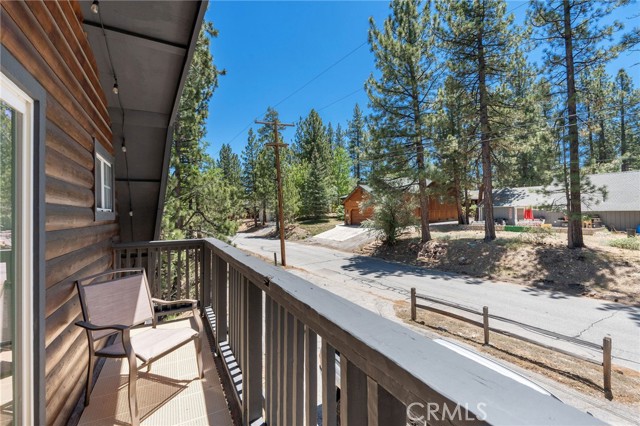 Detail Gallery Image 12 of 48 For 42662 Juniper Dr, Big Bear Lake,  CA 92315 - 3 Beds | 2 Baths