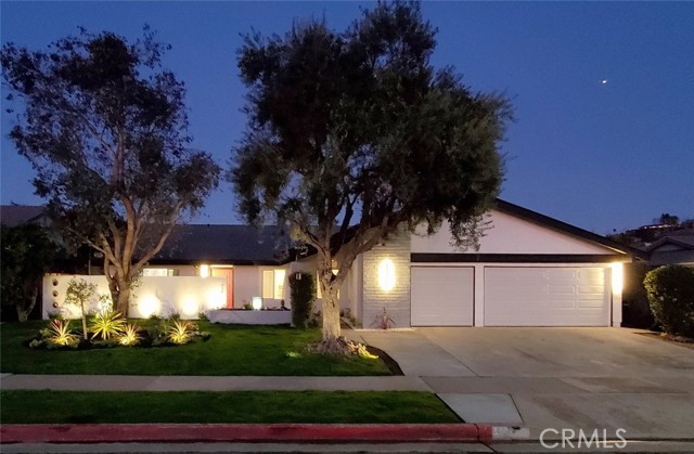 1427 N Cannon Street, Orange CA: https://media.crmls.org/medias/d19614cc-eda5-426f-948d-f8ef421b9ac3.jpg