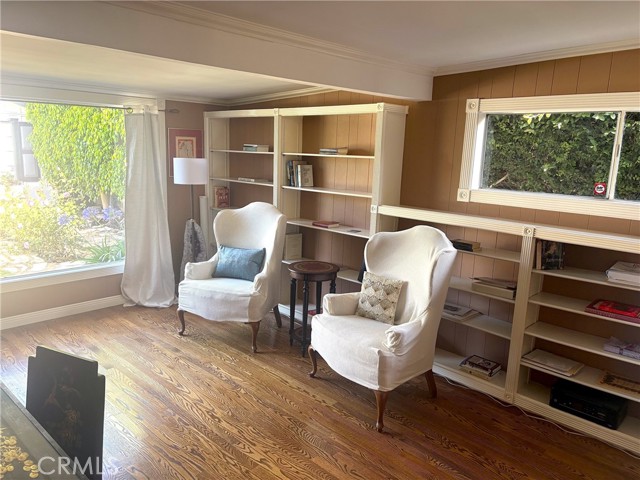3835 California Ave, Long Beach CA: https://media.crmls.org/medias/d196422d-7140-45bf-9b37-b904797474d3.jpg
