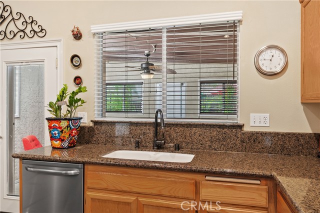 Detail Gallery Image 14 of 29 For 22701 Hannah Ct, Corona,  CA 92883 - 3 Beds | 2 Baths