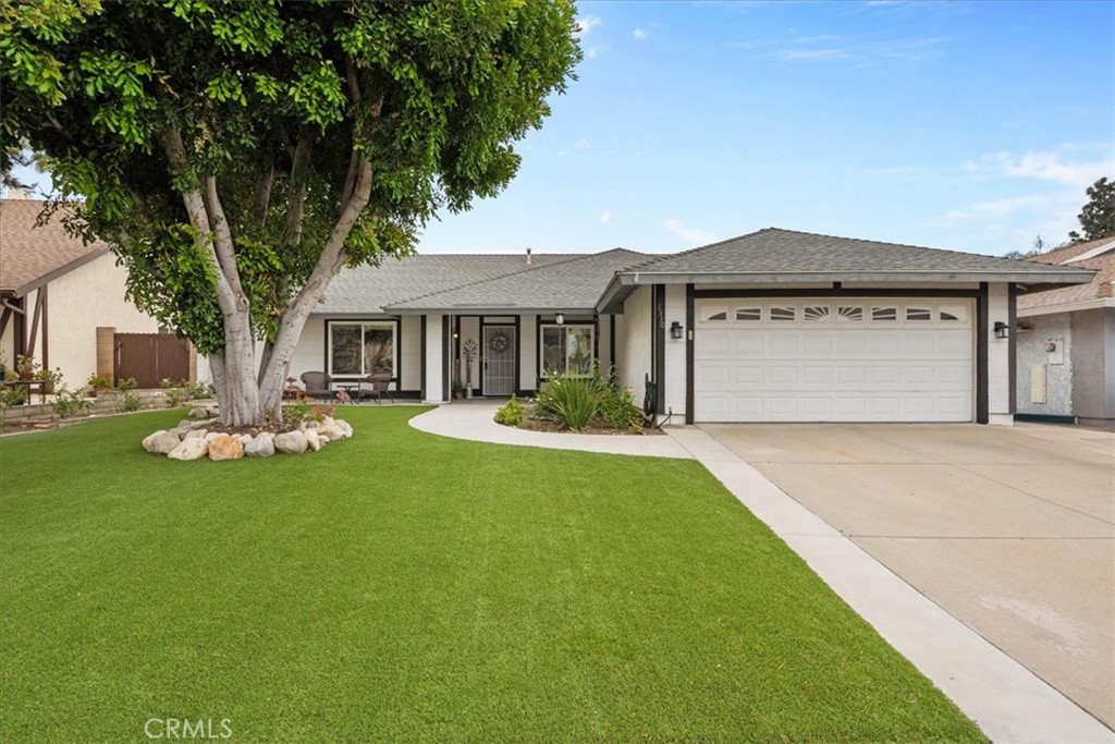 1330 Del Rio Way