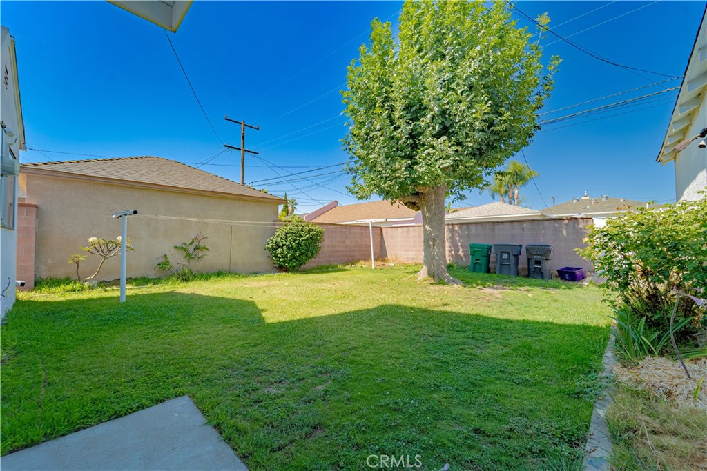 https://media.crmls.org/medias/d198426e-f0e1-4866-bd79-e25844662d98.jpg?preset=X-Large