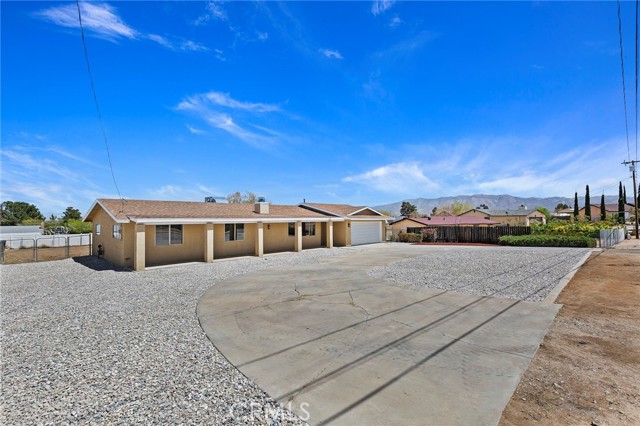 Detail Gallery Image 3 of 26 For 17986 Chestnut St, Hesperia,  CA 92345 - 3 Beds | 2 Baths