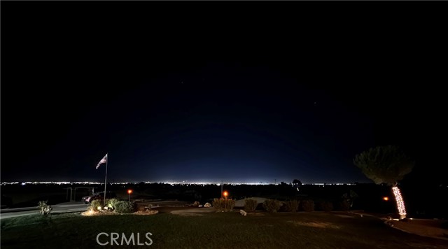 8686 Capelin Road, Phelan CA: https://media.crmls.org/medias/d19a5e3c-1cf4-493d-a55b-ab89627d36d7.jpg