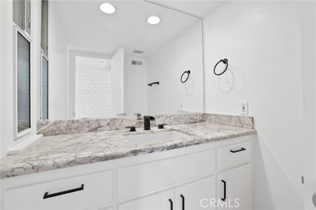Detail Gallery Image 25 of 48 For 2501 Blue Water, Corona Del Mar,  CA 92625 - 4 Beds | 2/1 Baths