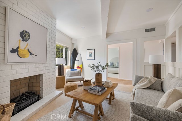 Detail Gallery Image 33 of 52 For 7836 W 81st, Playa Del Rey,  CA 90293 - 4 Beds | 2/1 Baths