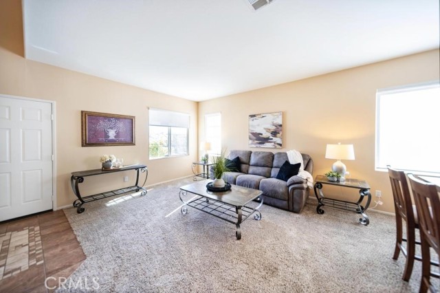 Detail Gallery Image 5 of 40 For 29063 Boulder Crest, Menifee,  CA 92584 - 5 Beds | 3 Baths