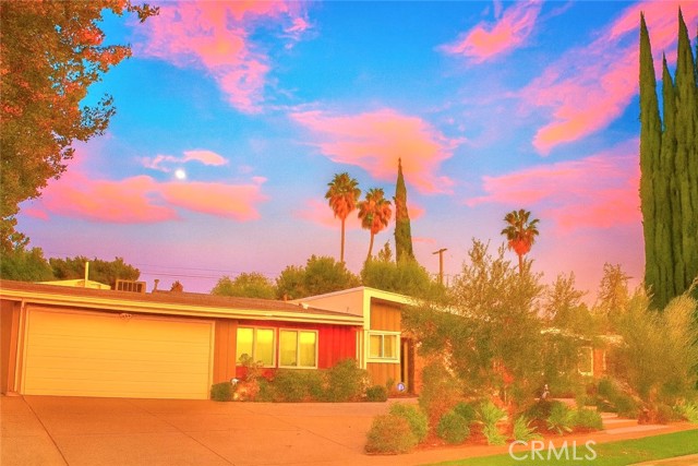 4820 Abbeyville, Woodland Hills CA: https://media.crmls.org/medias/d19c7666-abab-43eb-a044-6d2bff6a28be.jpg