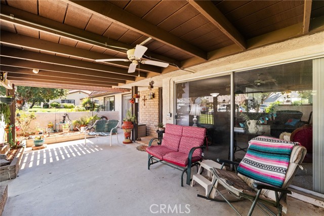 Detail Gallery Image 3 of 30 For 2850 Monroe, Riverside,  CA 92504 - 3 Beds | 2 Baths