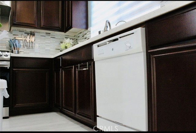 Image 8 of 5 For 2710 Lenrey Avenue