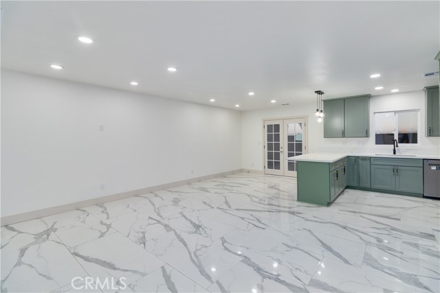 Detail Gallery Image 9 of 33 For 7804 Peacock, Highland,  CA 92346 - 5 Beds | 3 Baths