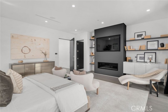 Detail Gallery Image 26 of 59 For 15231 Greenleaf St, Sherman Oaks,  CA 91403 - 6 Beds | 7/1 Baths