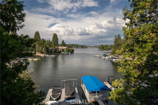 Detail Gallery Image 37 of 51 For 27369 North Bay Rd, Lake Arrowhead,  CA 92352 - 4 Beds | 3/1 Baths