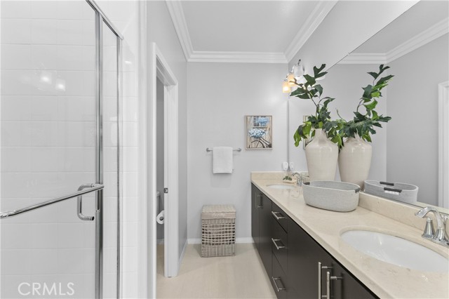 17557 Newland Street, Huntington Beach CA: https://media.crmls.org/medias/d19e87cf-d606-4419-acc1-40dc31df3f9b.jpg