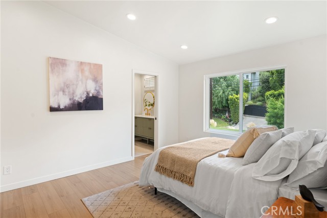 20217 Wells Drive, Woodland Hills CA: https://media.crmls.org/medias/d19f776f-b83f-4041-bb2a-76b805d096e4.jpg