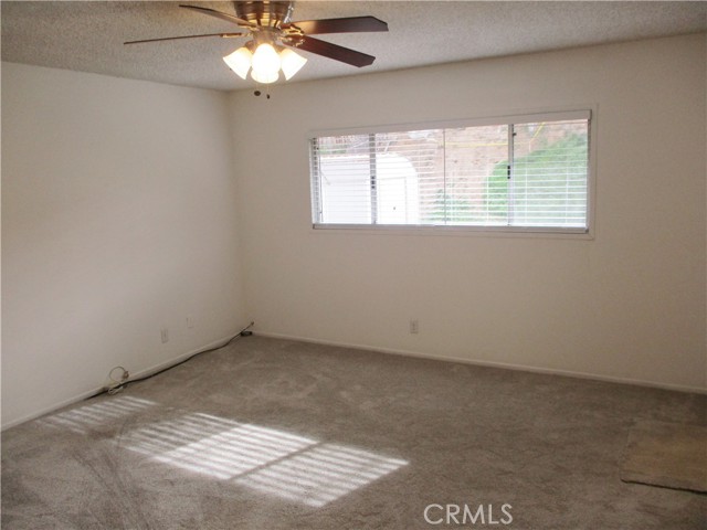 Detail Gallery Image 15 of 31 For 16999 Lorene Dr, Victorville,  CA 92395 - 3 Beds | 2 Baths