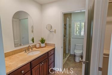 24066 Regents Park Circle, Valencia CA: https://media.crmls.org/medias/d19fe5f5-e684-433a-9e95-66cd653f0e05.jpg