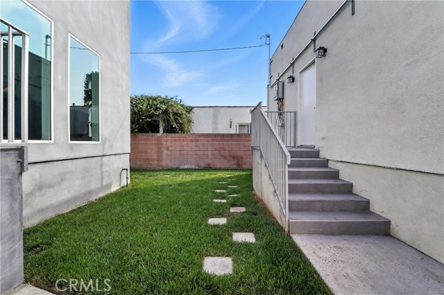 Detail Gallery Image 33 of 69 For 3031 Vineyard Ave, Los Angeles,  CA 90016 - – Beds | – Baths