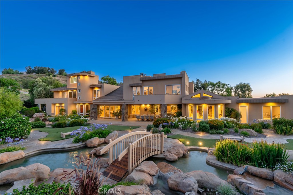 25411 Colette Way — Contemporary,See Remarks