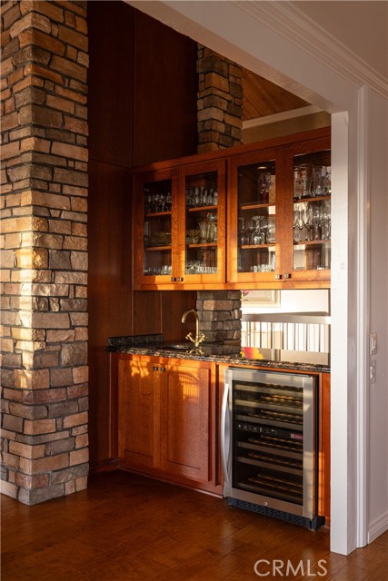 Detail Gallery Image 7 of 30 For 3 White Water Dr, Corona Del Mar,  CA 92625 - 3 Beds | 3/1 Baths