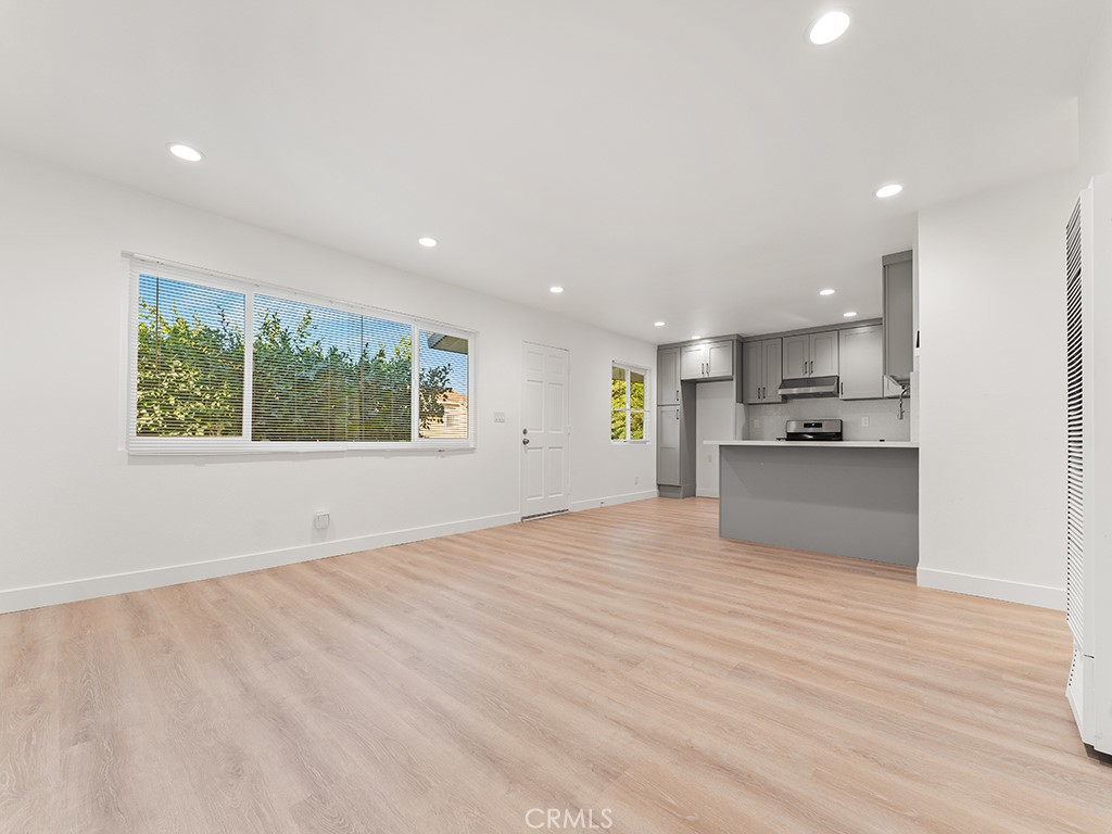 MLS #OC25238691 image #29