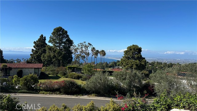 1400 Via Arco, Palos Verdes Estates, California 90274, 4 Bedrooms Bedrooms, ,1 BathroomBathrooms,Residential,For Sale,Via Arco,PV26073869 1400 Via Arco, Palos Verdes Estates, California 90274, 4 Bedrooms Bedrooms, ,1 BathroomBathrooms,Residential,For Sale,Via Arco,PV26073869