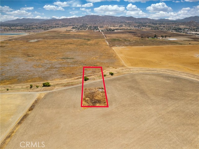 27200 San Jacinto, Perris CA: https://media.crmls.org/medias/d1a098cf-d6ad-454d-b44a-89c5c8bf4a87.jpg