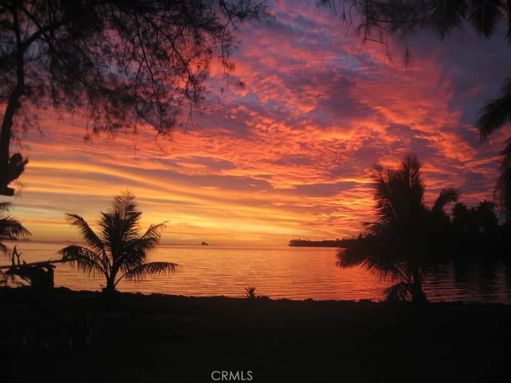 https://media.crmls.org/medias/d1a14cc9-4709-45f6-ac3b-8d087a27cac6.jpg?preset=X-Large