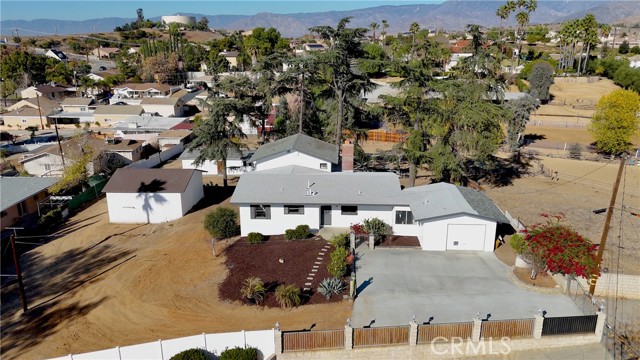 Detail Gallery Image 1 of 57 For 31828 Yucaipa Bld, Yucaipa,  CA 92399 - 3 Beds | 2 Baths