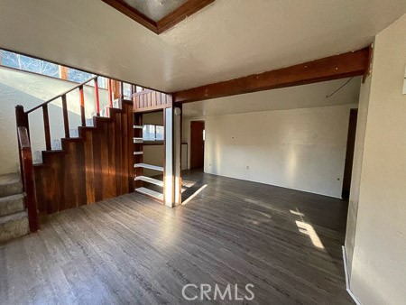 https://media.crmls.org/medias/d1a1b8a4-1e77-44a2-9c70-ce70da129c18.jpg?preset=X-Large