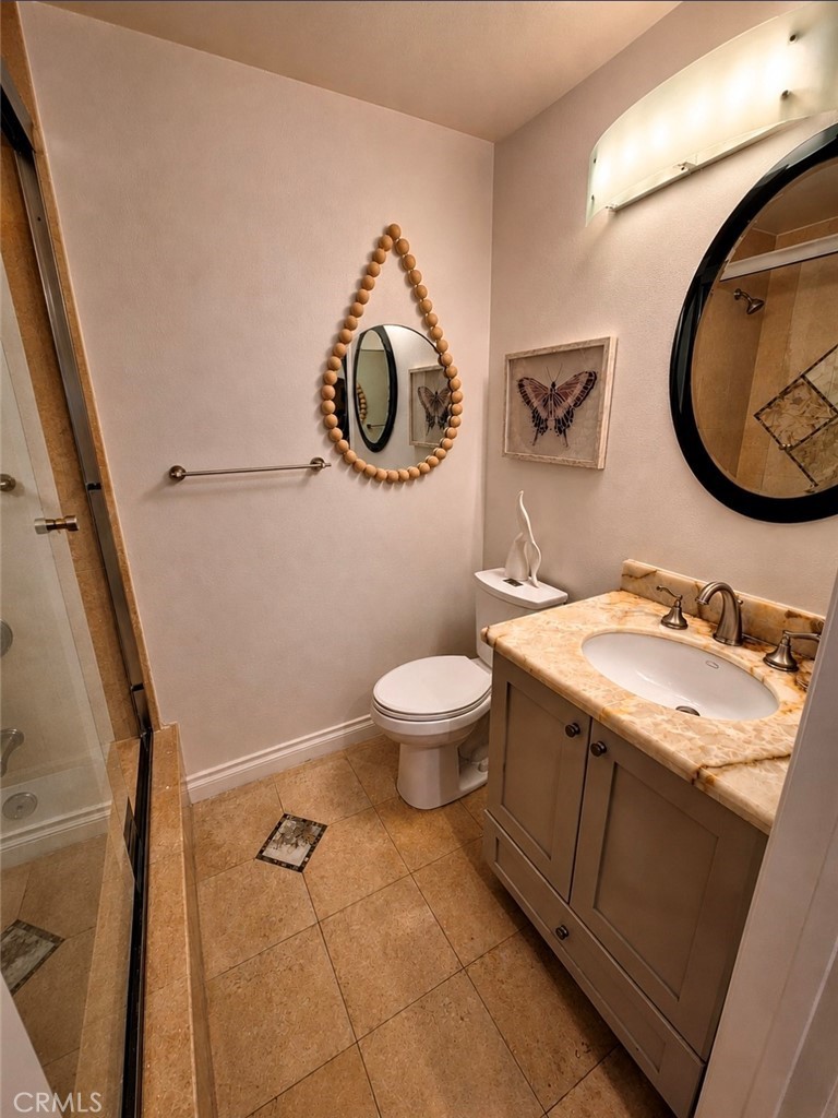 https://media.crmls.org/medias/d1a22cf3-760c-4e05-ac3d-167fc889fa2f.jpg?preset=X-Large