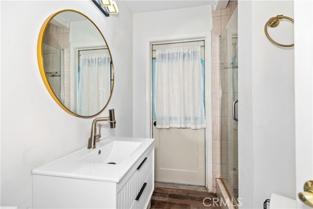 Detail Gallery Image 11 of 16 For 11377 Gaynor Ave, Granada Hills,  CA 91344 - 4 Beds | 2 Baths