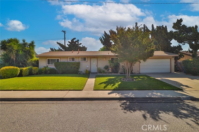 Detail Gallery Image 3 of 34 For 2212 Cordero Ave, Simi Valley,  CA 93065 - 3 Beds | 1/1 Baths