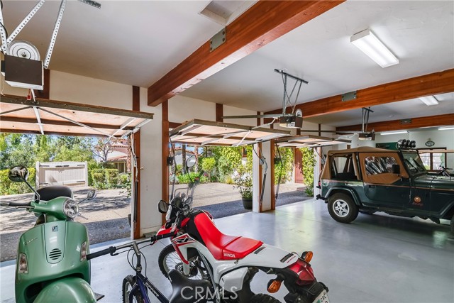 3 car oversized garage