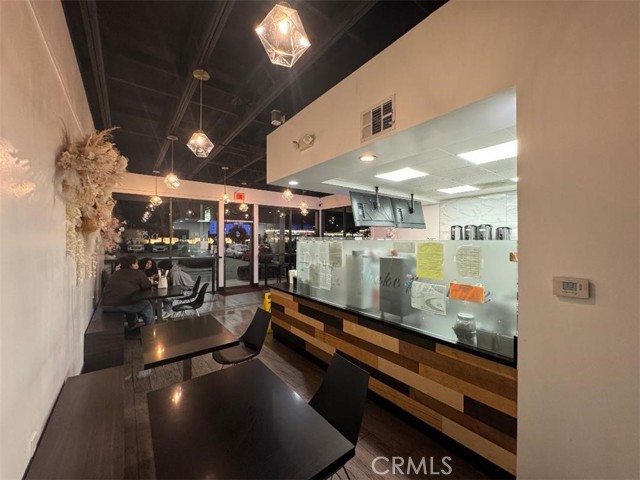 2706 Harbor Boulevard, Costa Mesa CA: https://media.crmls.org/medias/d1a394d0-872f-4cb5-ac54-5f0886ae9653.jpg