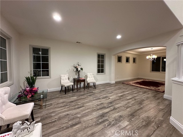 7297 Cobble Creek Drive, Eastvale CA: https://media.crmls.org/medias/d1a51f8a-e4e2-4d61-9d81-256c1d289406.jpg