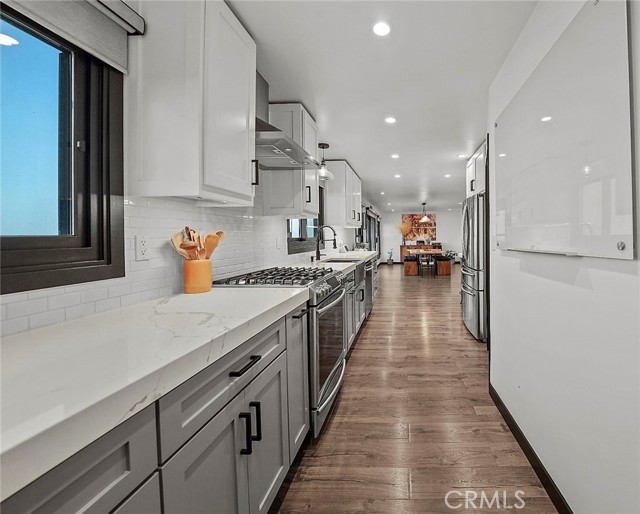 1249 Vista Superba Street photo 7